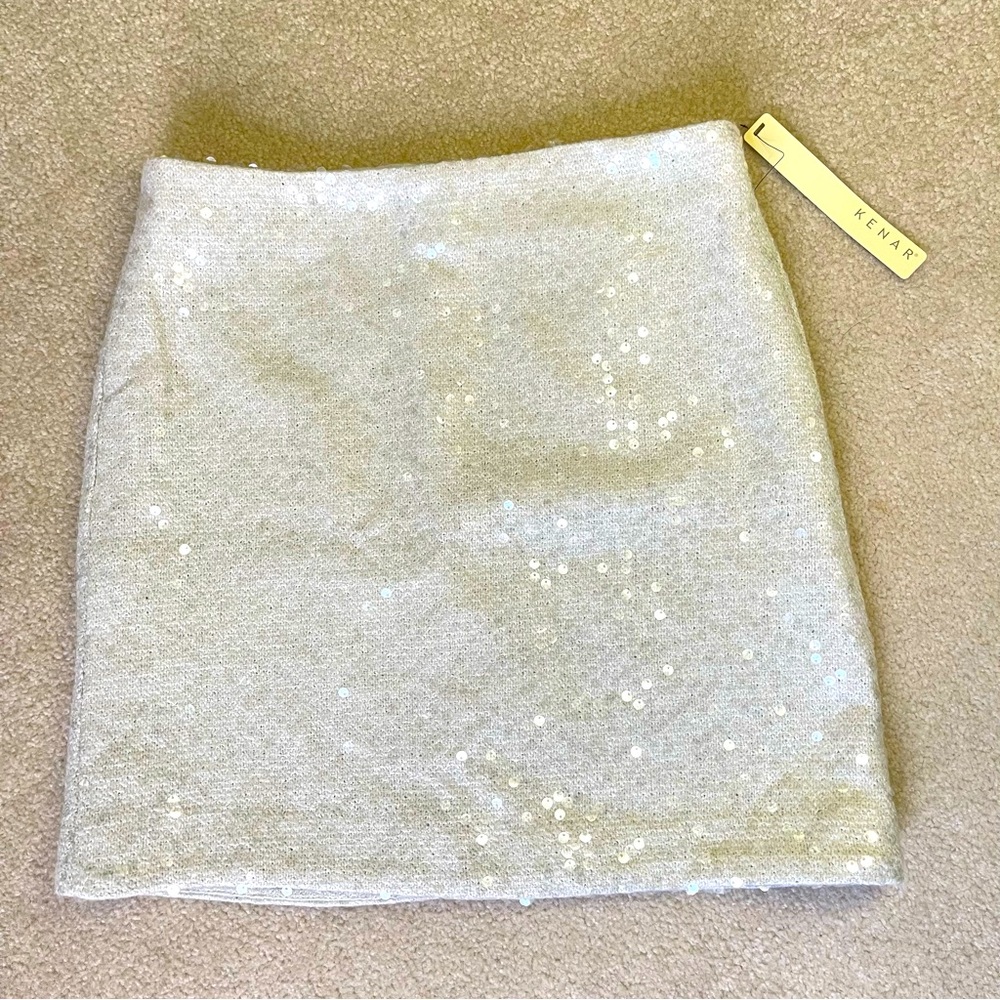 NWT White Sequin Mini Skirt - size 2 - Picture 1 of 8